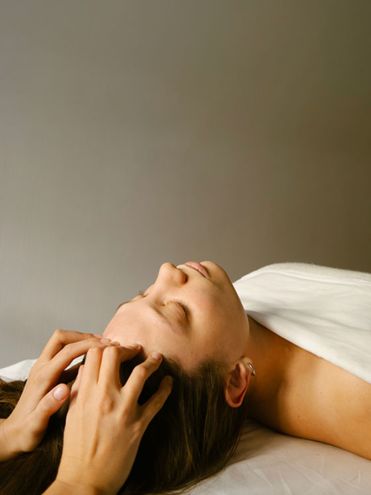 A Beginner’s Guide To Reiki