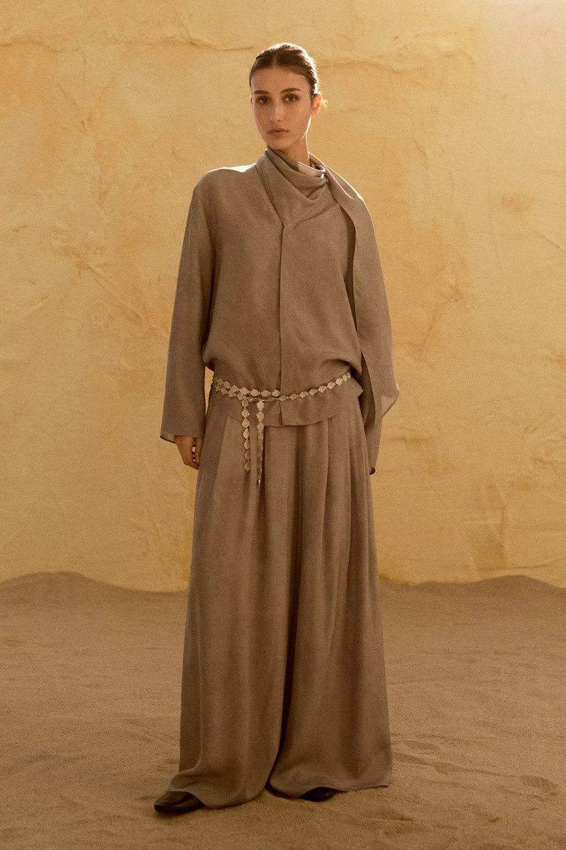 Flowing Shirt With Scarf Detail