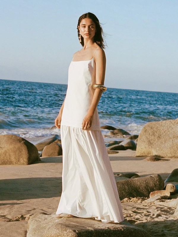 The Round Up: White Dresses