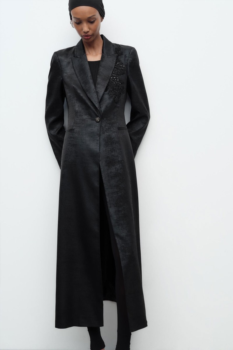 Long Blazer With Front Beads