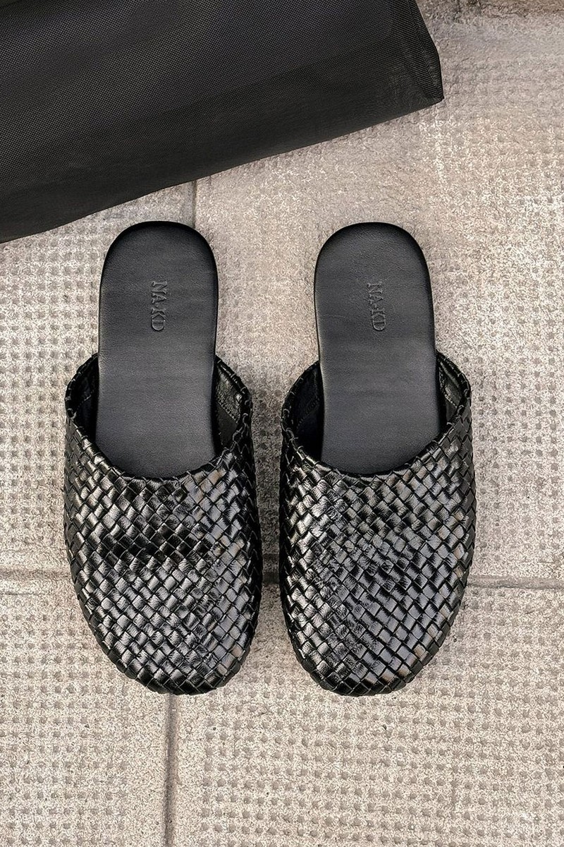 Woven Leather Sliders