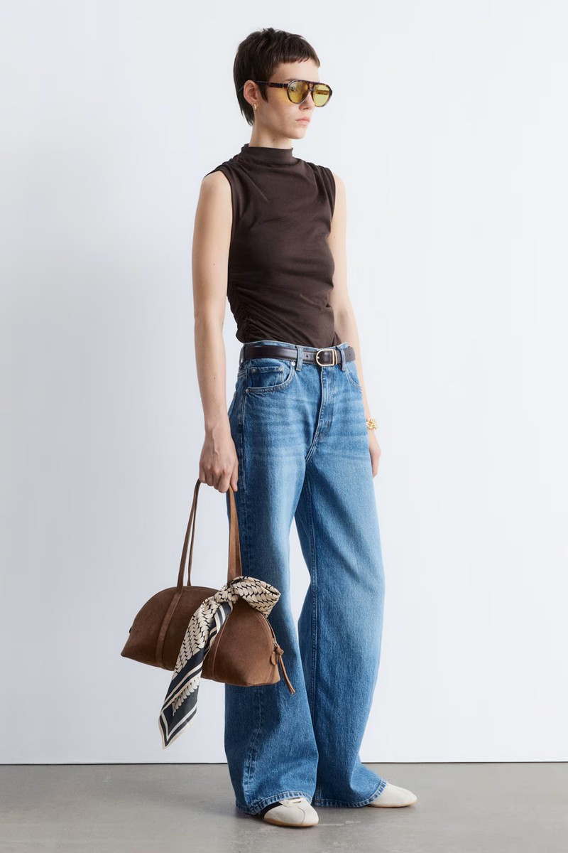 Wide-Leg Jeans