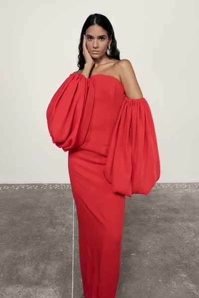 Offshoulder Skinny Gown