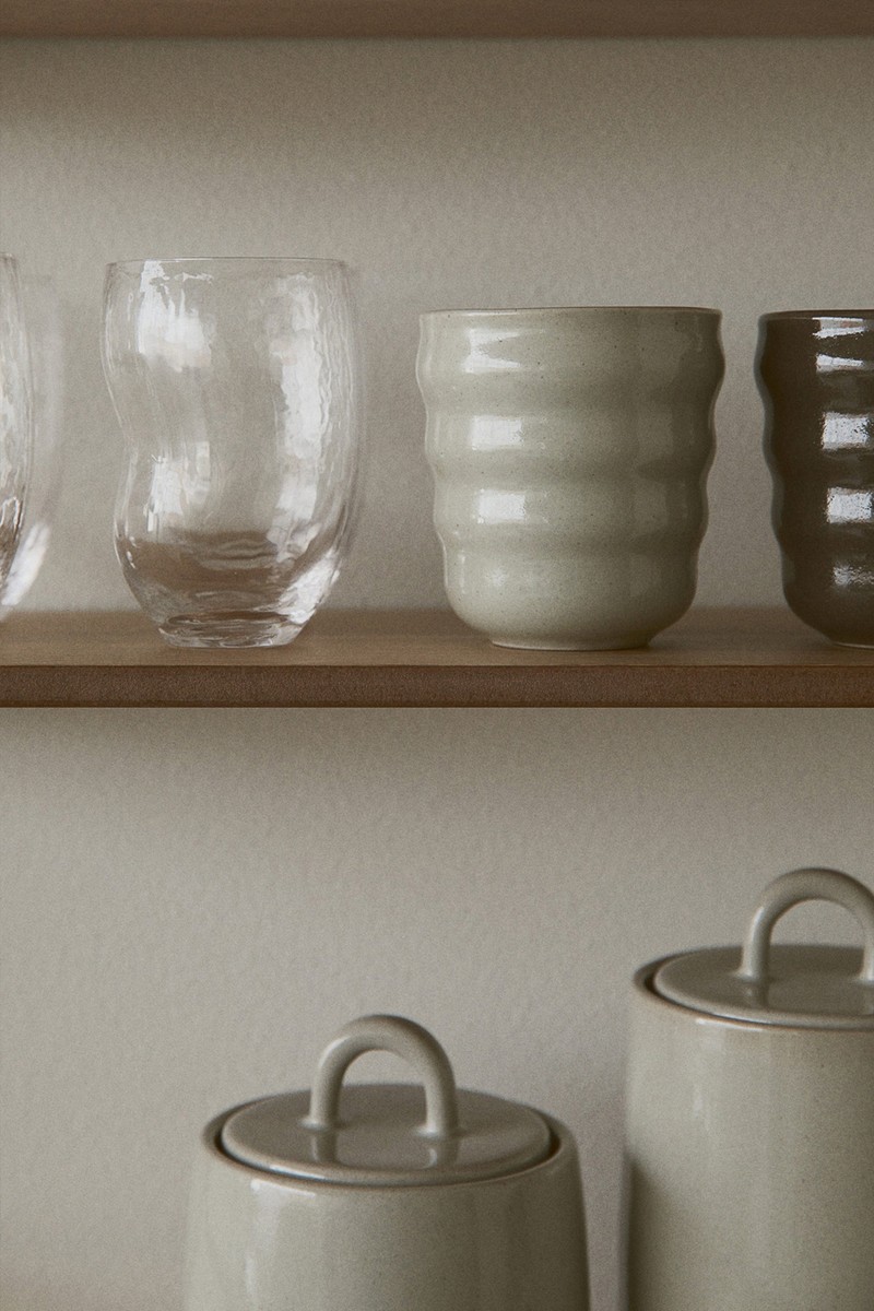 Fluted Stoneware Mug