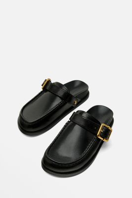 Leather Clogs With Buckle