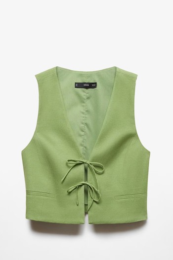 Gilet With Tie Closure