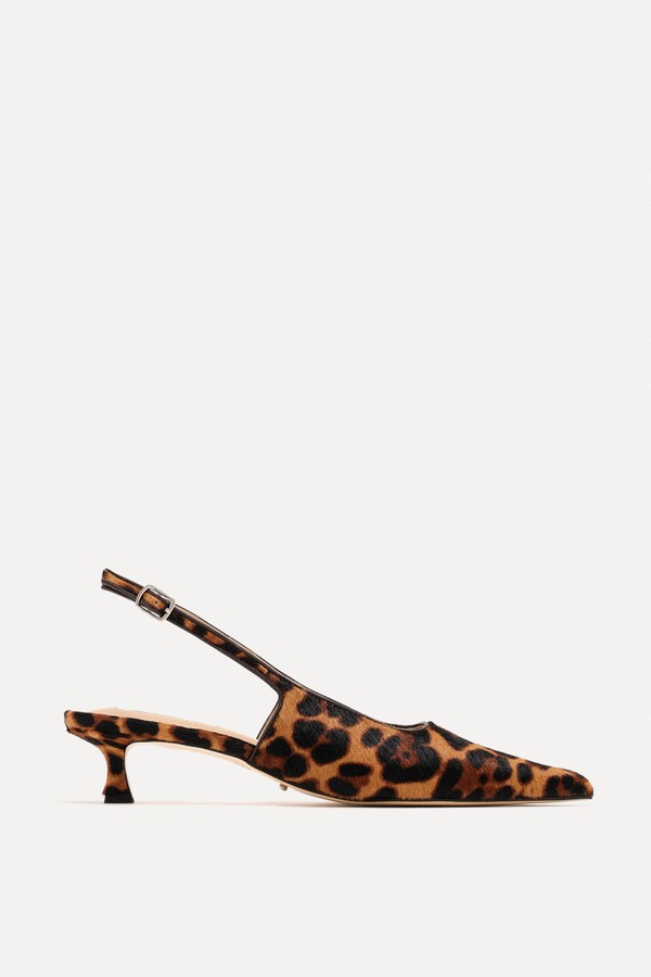 3 Cool Ways To Wear A Bow Blouse