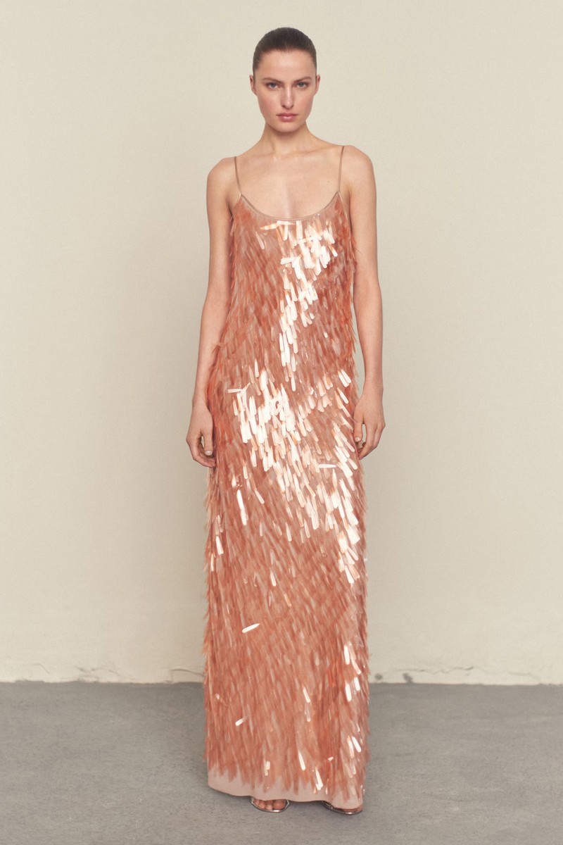 Low-Cut Teardrop Sequinned Dress from Mango