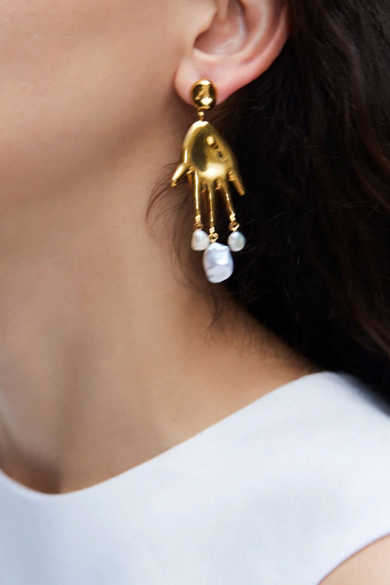 Lee Earrings, AED 2,791 | Agmes