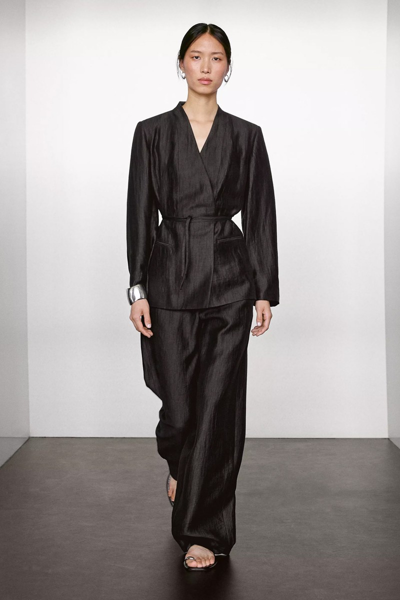 Linen Blend Kimono With Tie Detail