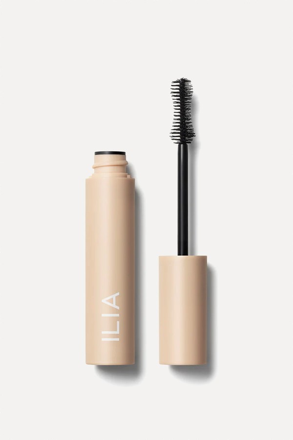 Fullest Volumizing Mascara