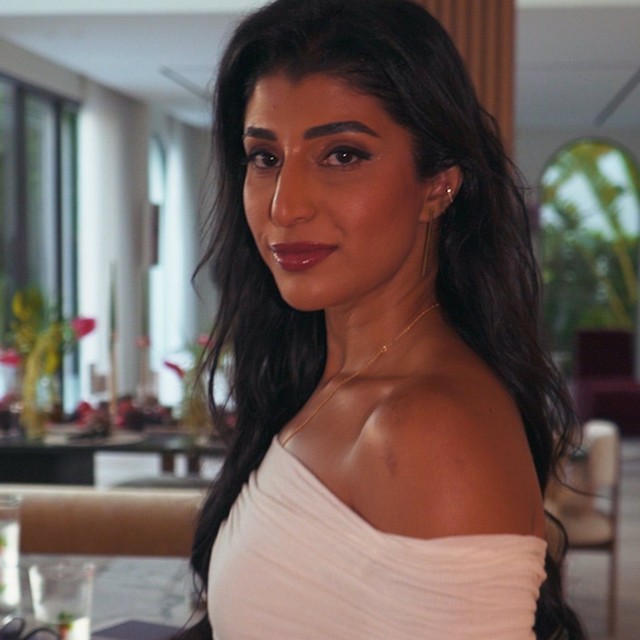 In the latest BTS episode, @rnazim hosted a beautiful dinner. During the dinner party, we discussed 