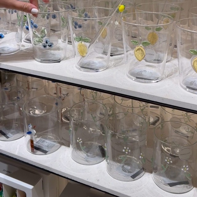 @talarnina is in the process of moving house, so she went to @zarahome in search of some stylish new